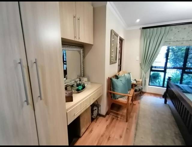 2 BEDROOM TOWNHOUSE FOR SALE IN PRIMROSE